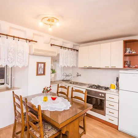 Apartman Ana's