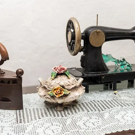 Ana's *